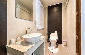 Baan Rawee Villas