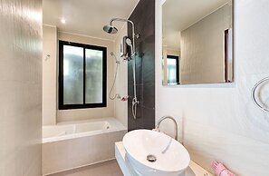 Baan Rawee Villas