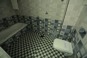 RB Palace