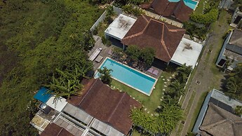 Villa Nahema