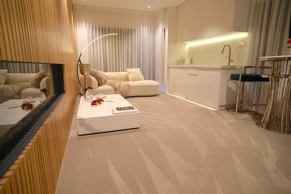 Amaré Beachside Luxury