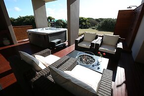 Amaré Beachside Luxury