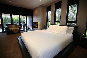 Amaré Beachside Luxury