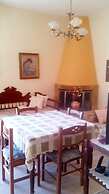 Tourloti Village House