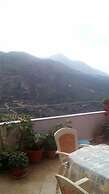 Tourloti Village House