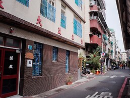 Neat Hostel