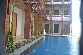 Hotel Parangraja