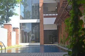 Hotel Parangraja