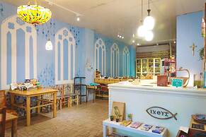 Fish hostel