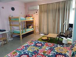Fish hostel
