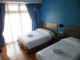 Pura Vida Resort