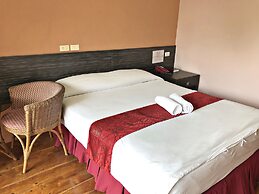 Pura Vida Resort