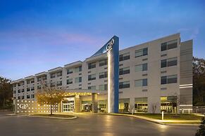 GLō Best Western Nashville Airport