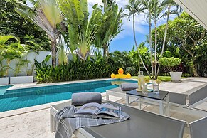 Villa White Orchid