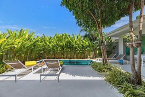 Villa White Orchid