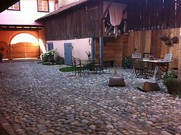 Côté Cour Bischwihr Colmar