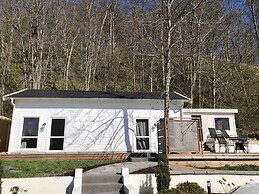 Hills Loft Cottage with Sauna
