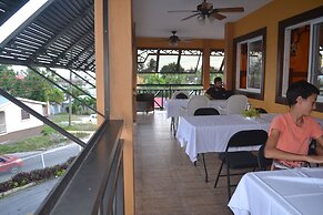 CHOJ Rentals - Sun Island Apartments