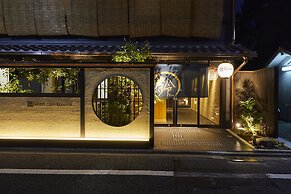 Rinn Gion Kenninji