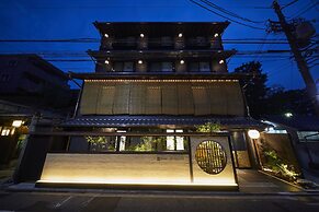 Rinn Gion Kenninji