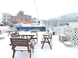 OYO Rooftop Hostel