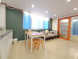 OYO Rooftop Hostel