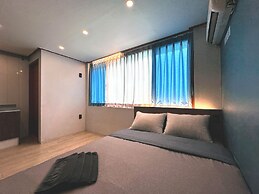 OYO Rooftop Hostel