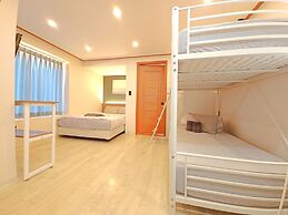 OYO Rooftop Hostel