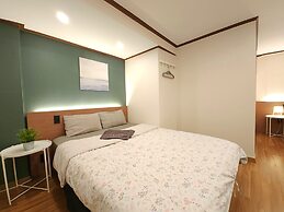 OYO Rooftop Hostel