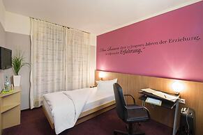 Hotel Mainstation