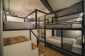 Chernchan Hostel