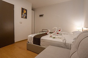 Airport Ace Hotel