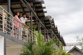 Airport Ace Hotel