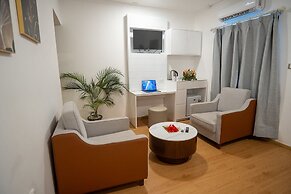 Airport Ace Hotel