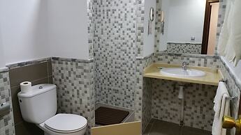 Hostal Restaurante el Lirio