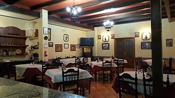 Hostal Restaurante el Lirio