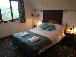 Wringford Cottages