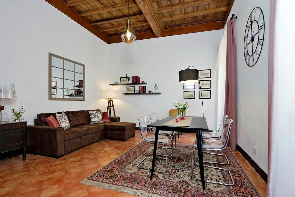 Leonita Apartment