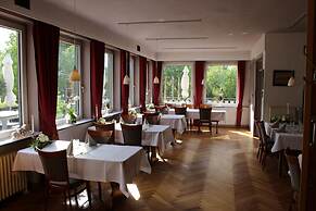 Hotel Zur Treene