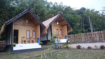 Aryasuta Bungalow