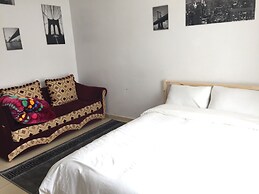 Beifeimeng Airport House