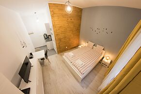Rister Apartments