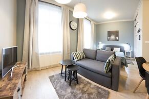 Rister Apartments