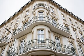 Rister Apartments