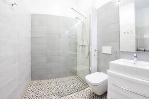 Rister Apartments