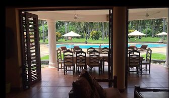 Sunset Villa Resort