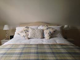 Whitethorn Bed and Breakfast