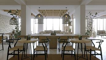 Aqua Bay Suites