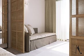 Aqua Bay Suites