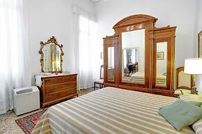 Testa - WR Apartments